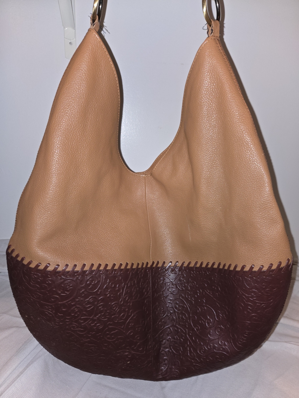 Beautiful Sharif Embossed Chocolate/Tan Leather Hobo. Great Pre-owned Condition - Picture 8 of 9